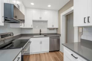 6700 33RD AVENUE, ST PETERSBURG, FL 33710 - MLS#MFRTB8477379