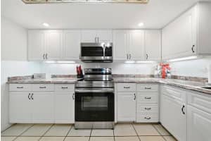 9100 PARK BOULEVARD, SEMINOLE, FL 33777 - MLS#MFRTB8477386