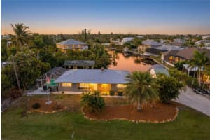 2740 Sanibel Blvd, ST JAMES CITY 2740 Sanibel Blvd, ST JAMES CITY