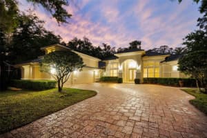 2270 Christy Ln, OLDSMAR