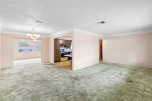 6041 15TH STREET, ST PETERSBURG, FL 33703 - MLS#MFRTB8477584