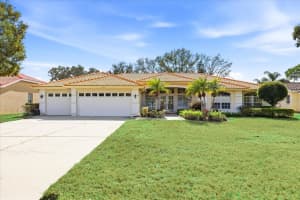 3196 Crescent Oaks Blvd, TARPON SPRINGS