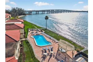 6210 SUN BOULEVARD, ST PETERSBURG, FL 33715 - MLS#MFRTB8477674