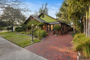 2313 W Bristol Ave, TAMPA