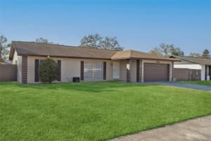 1614 Berkshire Dr, BRANDON