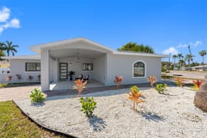 475 115TH AVENUE, TREASURE ISLAND, FL 33706 - MLS#MFRTB8477763