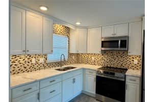 4650 COVE CIRCLE, ST PETERSBURG, FL 33708 - MLS#MFRTB8477765