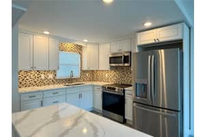 4650 COVE CIRCLE, ST PETERSBURG, FL 33708 - MLS#MFRTB8477765