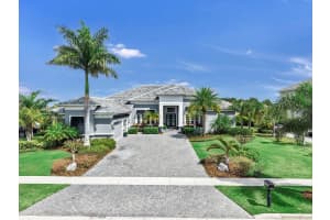 813 MANNS HARBOR DRIVE, APOLLO BEACH, FL 33572 - MLS#MFRTB8477770