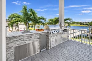 813 MANNS HARBOR DRIVE, APOLLO BEACH, FL 33572 - MLS#MFRTB8477770