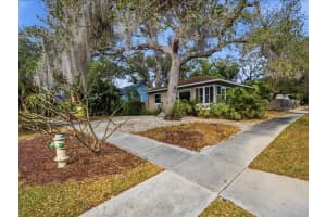 2670 BAYSIDE DRIVE, ST PETERSBURG, FL 33705 - MLS#MFRTB8477821