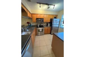 10160 SAILWINDS BOULEVARD, LARGO, FL 33773 - MLS#MFRTB8477823