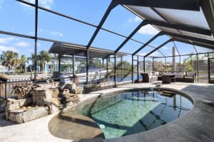 824 SEABREEZE DRIVE, RUSKIN, FL 33570 - MLS#MFRTB8477879