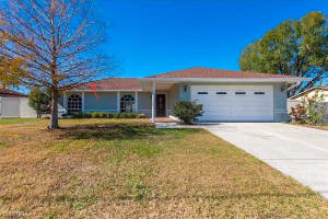 8016 Apache Ln Lakeland, FL 33810 - Off Market