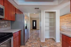 8016 Apache Ln Lakeland, FL 33810 - Off Market