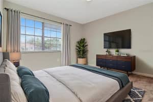 10330 CARROLLWOOD LANE, TAMPA, FL 33618 - MLS#MFRTB8477954