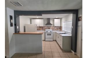 2411 RAMONA CIRCLE, TAMPA, FL 33612 - MLS#MFRTB8477985