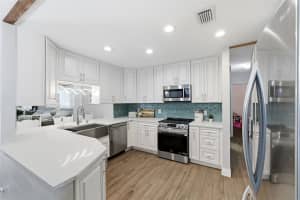 1308 VILLAGE COURT, BRANDON, FL 33511 - MLS#MFRTB8477986