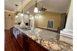 8133 MISTY OAKS BOULEVARD, SARASOTA, FL 34243 - MLS#MFRTB8478014