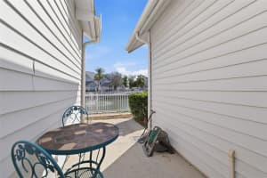12245 ARMENIA GABLES CIRCLE, TAMPA, FL 33612 - MLS#MFRTB8478024