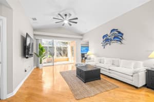 823 CUNNINGHAM DRIVE, DAVENPORT, FL 33837 - MLS#MFRTB8478052