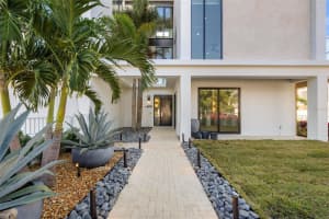 2707 WOODROW AVENUE, TAMPA, FL 33602 - MLS#MFRTB8478173