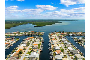 5041 CABRILLA COURT, NEW PORT RICHEY, FL 34652 - MLS#MFRTB8478175