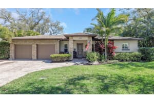 1437 COUNTRY CLUB RD N ROAD, ST PETERSBURG, FL 33710 - MLS#MFRTB8478522