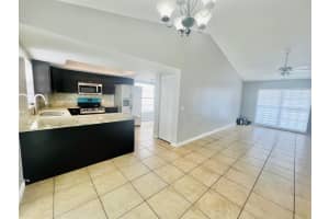 11009 SUMMER DRIVE, TAMPA, FL 33624 - MLS#MFRTB8478565