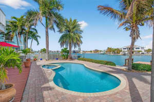 14071 BAYSHORE DRIVE, MADEIRA BEACH, FL 33708 - MLS#MFRTB8478611