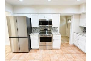 4640 W Lamb Ave Tampa, FL 33629 - Off Market