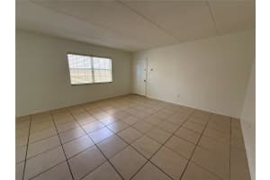 4725 JOSEPH COURT, TAMPA, FL 33614 - MLS#MFRTB8478663