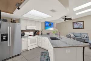 729 SANDY CREEK DRIVE, BRANDON, FL 33511 - MLS#MFRTB8478796