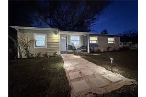 903 King St, PLANT CITY