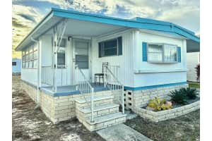 9790 66TH STREET N #19, PINELLAS PARK, FL 33782 - MLS#MFRTB8478915