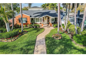 467 31ST AVENUE, ST PETERSBURG, FL 33704 - MLS#MFRTB8479039