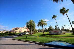 220 LYNDHURST STREET, DUNEDIN, FL 34698 - MLS#MFRTB8479079