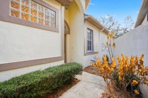 5202 FAIRWAY ONE DRIVE, VALRICO, FL 33596 - MLS#MFRTB8479084