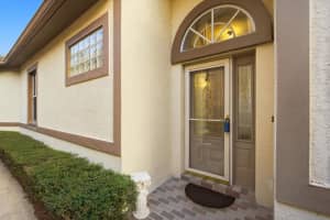 5202 FAIRWAY ONE DRIVE, VALRICO, FL 33596 - MLS#MFRTB8479084