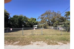 LING-A-MOR TER S, ST PETERSBURG, FL 33705 - MLS#MFRTB8479260