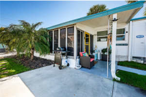 8678 44TH AVENUE, ST PETERSBURG, FL 33709 - MLS#MFRTB8479263