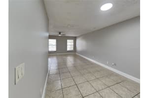 MLS# MFRTB8479282, Valrico, Florida 33594