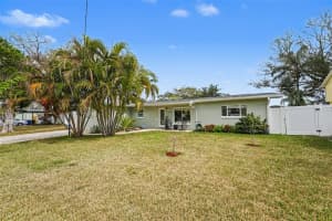 339 Shore Dr E, OLDSMAR 339 Shore Dr E, OLDSMAR