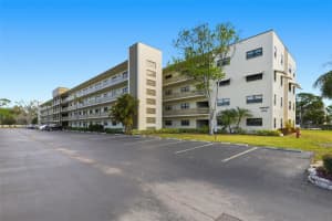 6070 80th St N #403, ST PETERSBURG