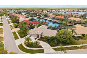 4830 LONGWATER WAY, TAMPA, FL 33615 - MLS#MFRTB8479322