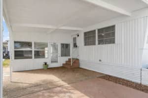 1012 50TH AVE PLAZA, BRADENTON, FL 34207 - MLS#MFRTB8479435