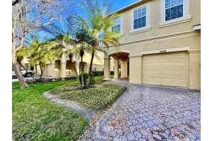10545 SHADY FALLS COURT, RIVERVIEW, FL 33578 - MLS#MFRTB8479485