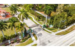 1680 ASSISI DRIVE, SARASOTA, FL 34231 - MLS#MFRTB8479496