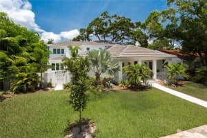 335 16TH AVENUE, ST PETERSBURG, FL 33704 - MLS#MFRTB8479516