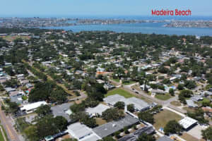 1826 Country Club Rd N, ST PETERSBURG 1826 Country Club Rd N, ST PETERSBURG